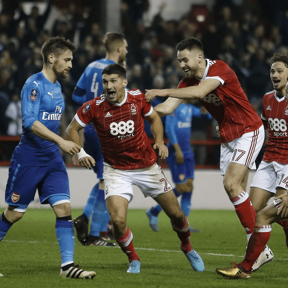 对比亚洲乃 对比亚洲乃