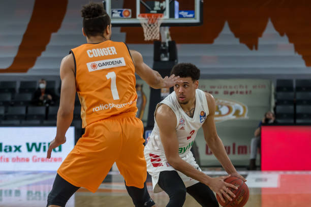 使得对手在 使得对手在